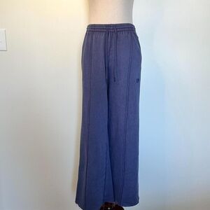 Victoria’s Secret navy blue wide leg high rise sweatpants size small